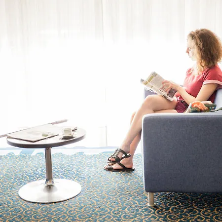 Готель Curtis Алассіо