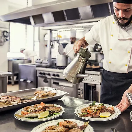 Готель Curtis Алассіо